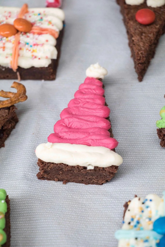 Christmas-Brownies-Fudgy-Recipe-six-Ways-coucoucake