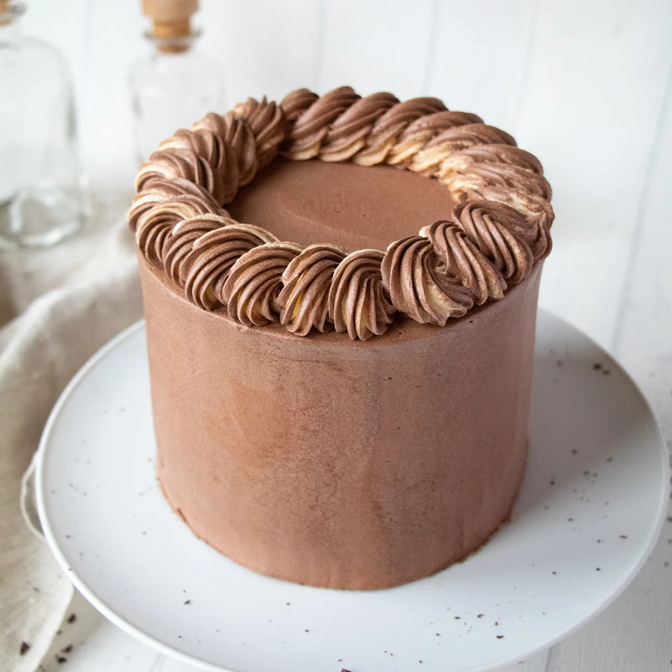 Moist-chocolate-cake-homemade-coucoucake3