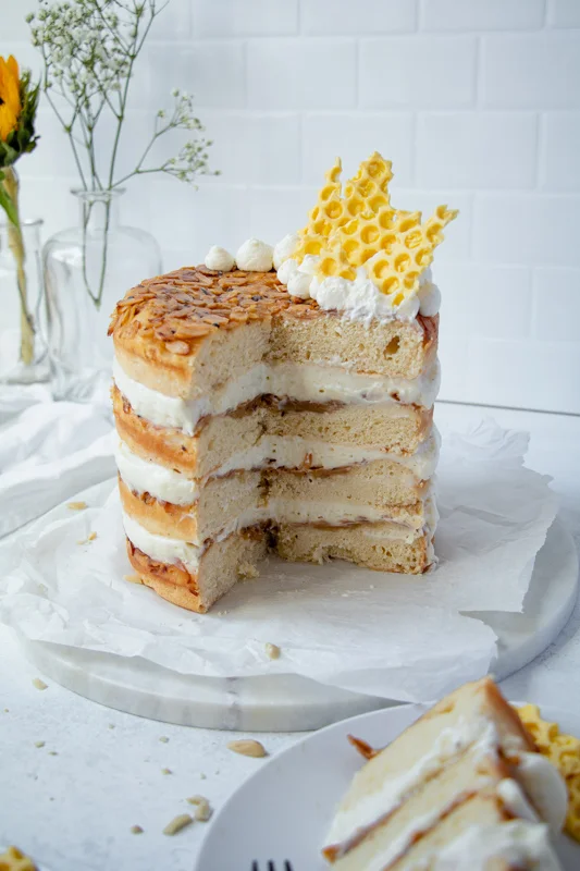German-Bee-Sting-Cake-Recipe-coucoucake