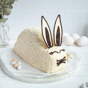 Easter-bunny-cake-coucoucake